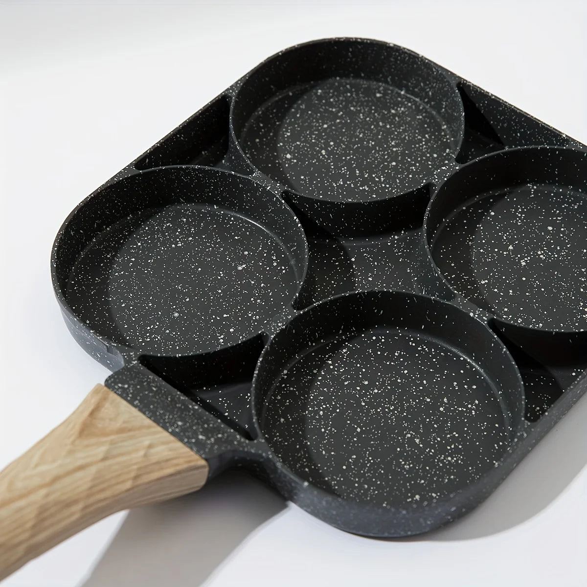 4-Hole Non-Stick Egg Frying Pan – Multi-Section Skillet for Breakfast & Burgers