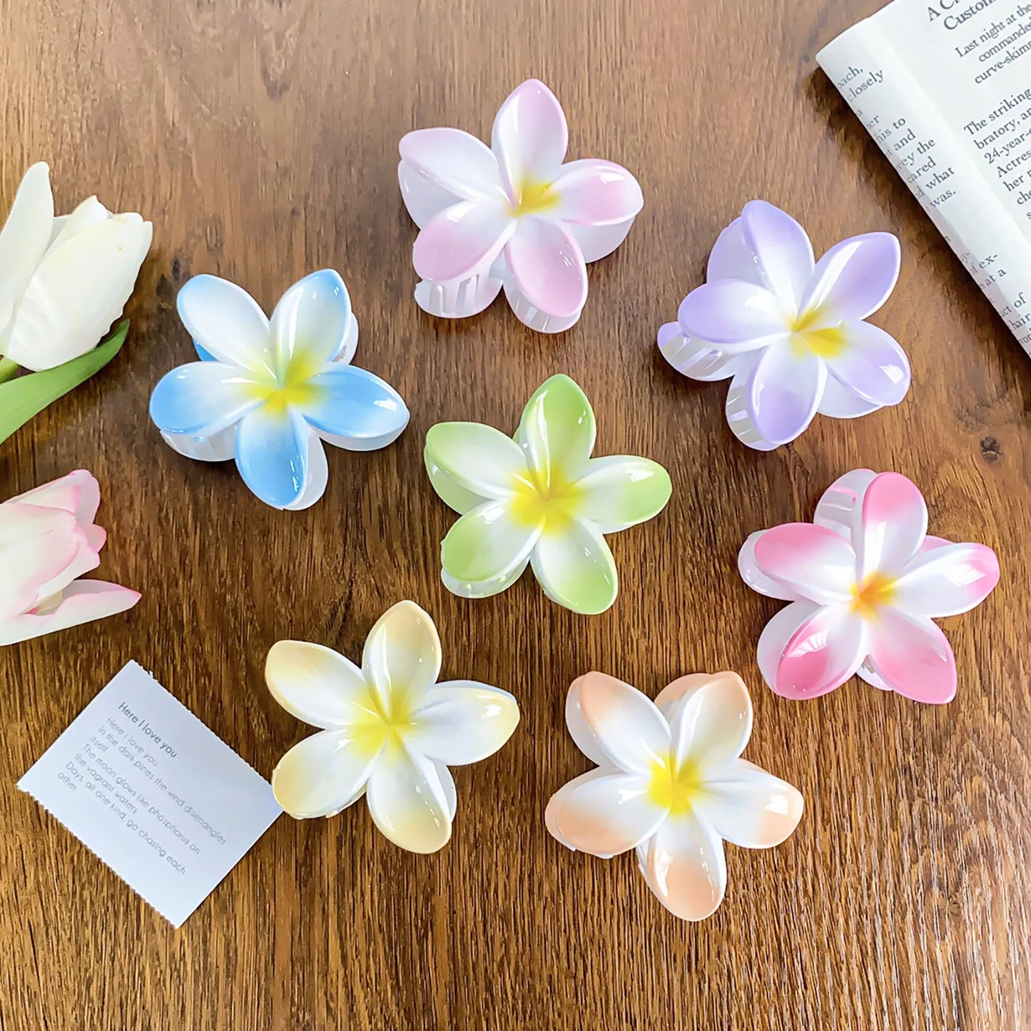 Luxury Gradient Flower Hair Claw – Delicate Resin Accessory for Women