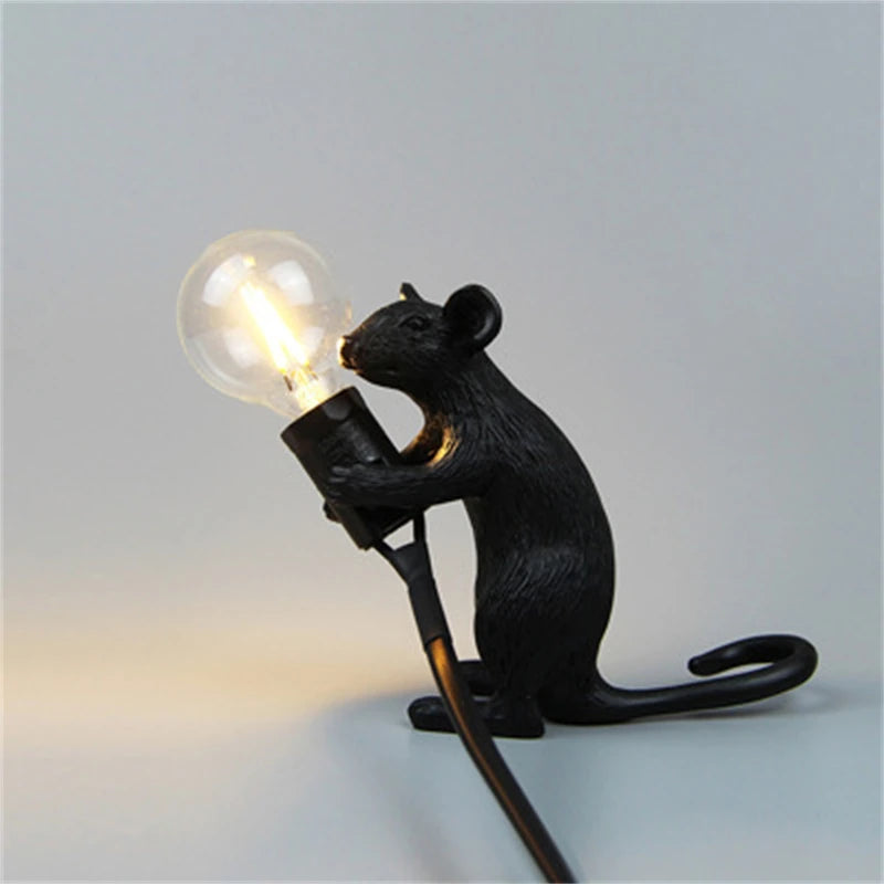 Nordic LED Table Lights Resin Animal Mouse Rat Cat Squirrel LED Night Lights Table Lamps Home Decor Desk Lamp Lighting Fixtures