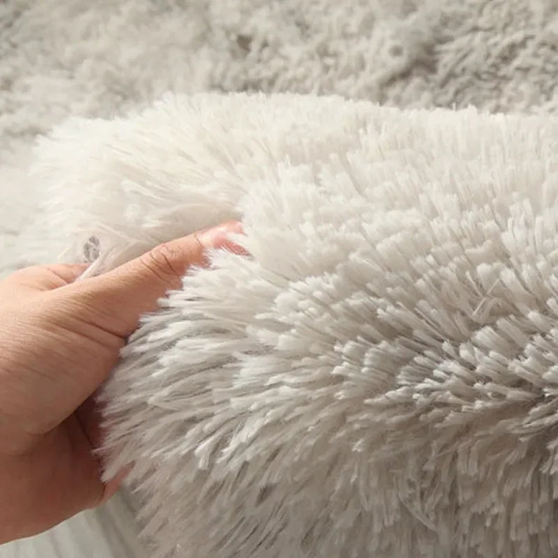 Soft Luxe Round Carpet – Fluffy White Rug for Living Room, Kid’s Room & More