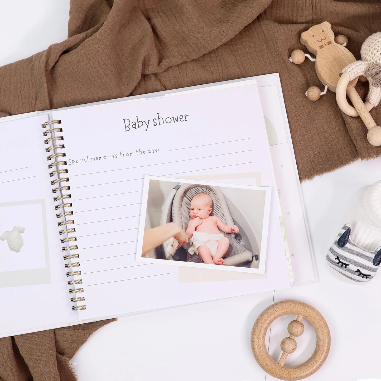 ERATOPIC Linen Fabric Golden Logo Hello Baby Memory Keepsake Book Hidden Spiral Binding Baby Memory Journal For Baby Shower