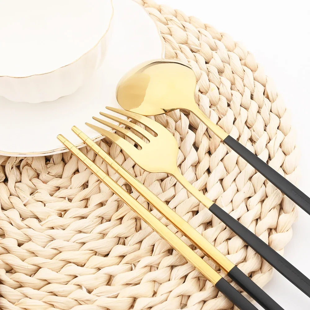 36pcs Black Gold Cutlery Set Knife Fork Spoon Chopsticks Dinnerware Set Stainless Steel Cake Forks Teaspoons Tableware Flatware