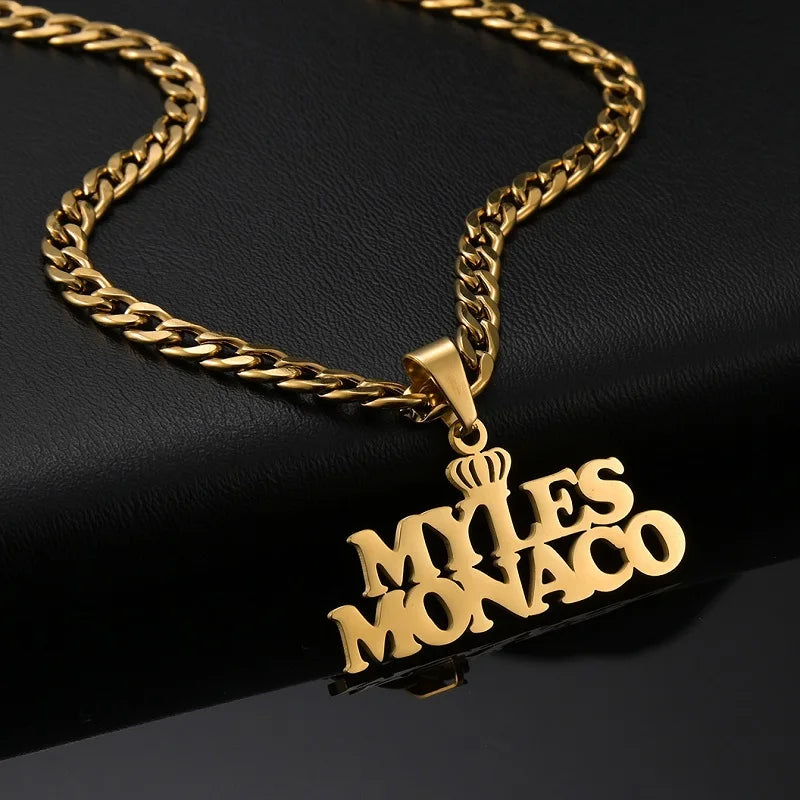 Royal Elegance: Custom Stainless Steel Name Necklace with Crown Pendant & Thick Chain