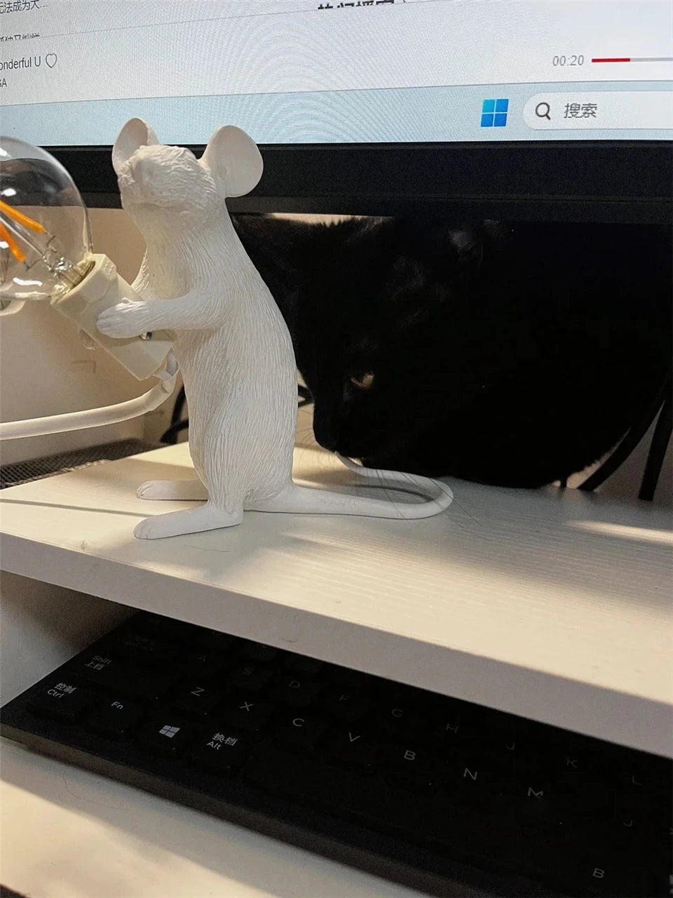 Nordic LED Table Lights Resin Animal Mouse Rat Cat Squirrel LED Night Lights Table Lamps Home Decor Desk Lamp Lighting Fixtures